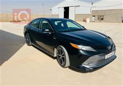 تۆیۆتا کامری